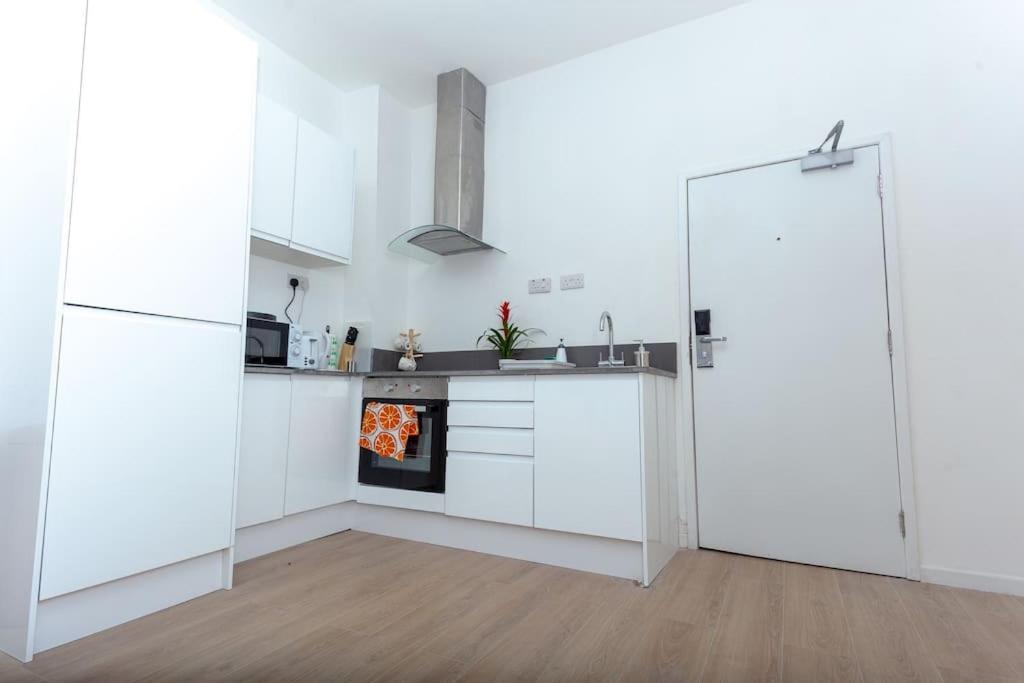 Flat 403 One Bedroom Apartment バーミンガム エクステリア 写真